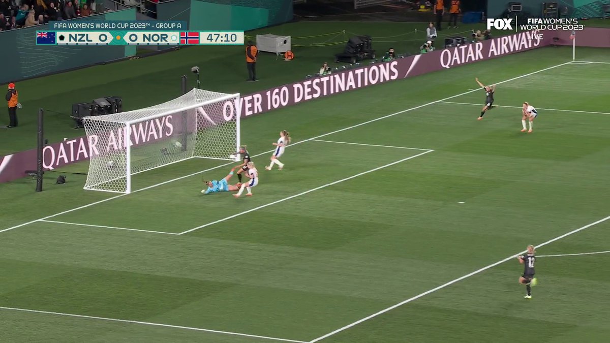 NEW ZEALAND'S HANNAH WILKINSON SCORES THE FIRST GOAL OF THE 2023 WOMEN'S WORLD CUP 🇳🇿
