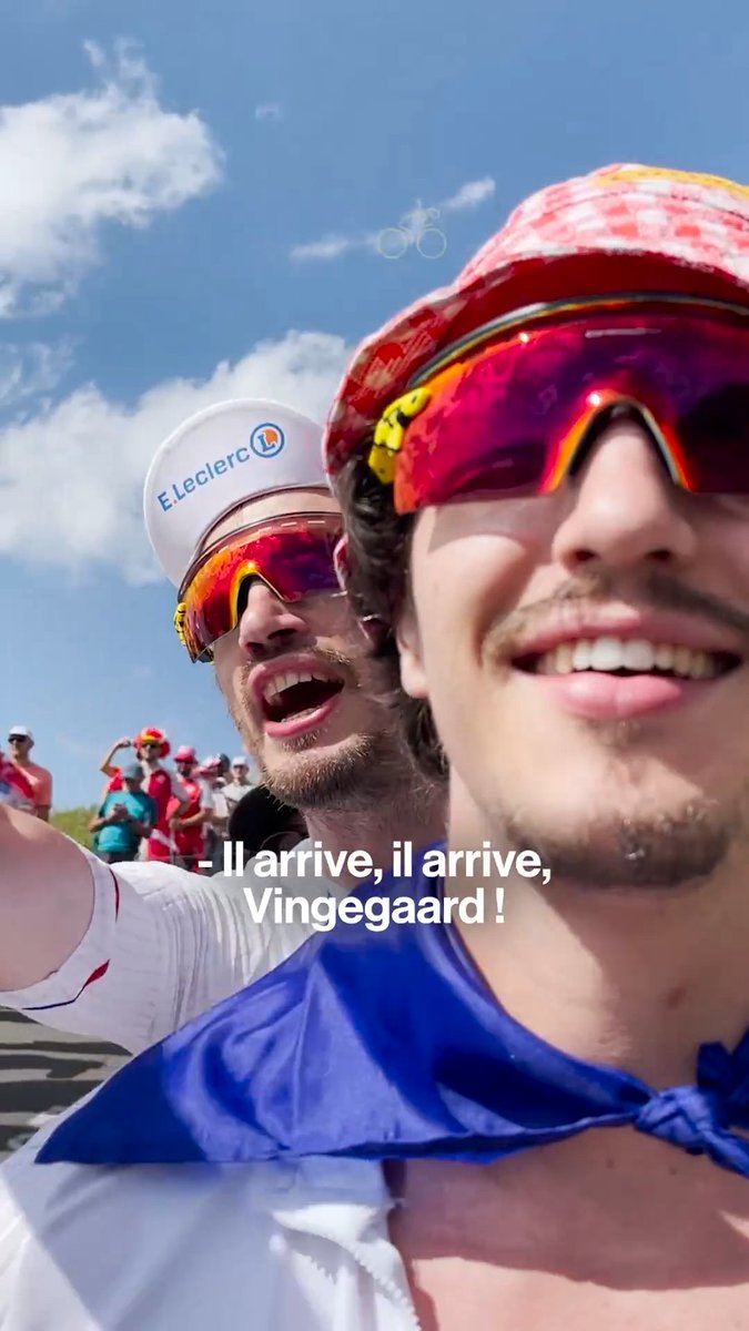 "On est une génération qui a pas connu de vainqueur de Roland-Garros, de vainqueur du Tour…" Quand les victoires françaises se font rares, ils célèbrent les Français qui perdent. On a passé la journée sur le Tour de France avec la Fédé 🇫🇷 de la Lose… sur le bien nommé col de la Loze.