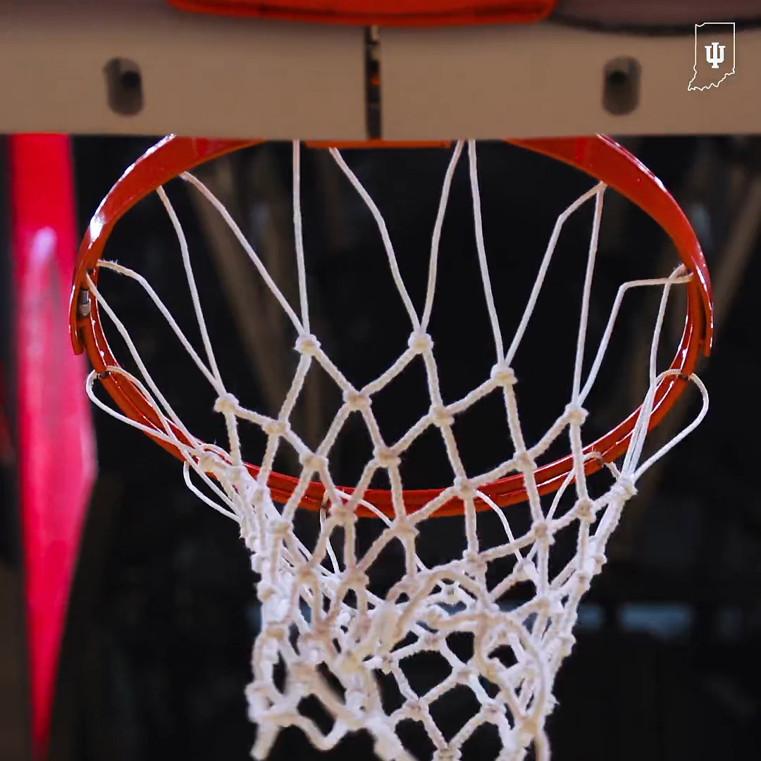 Hoopin' in The Hall. 🏀