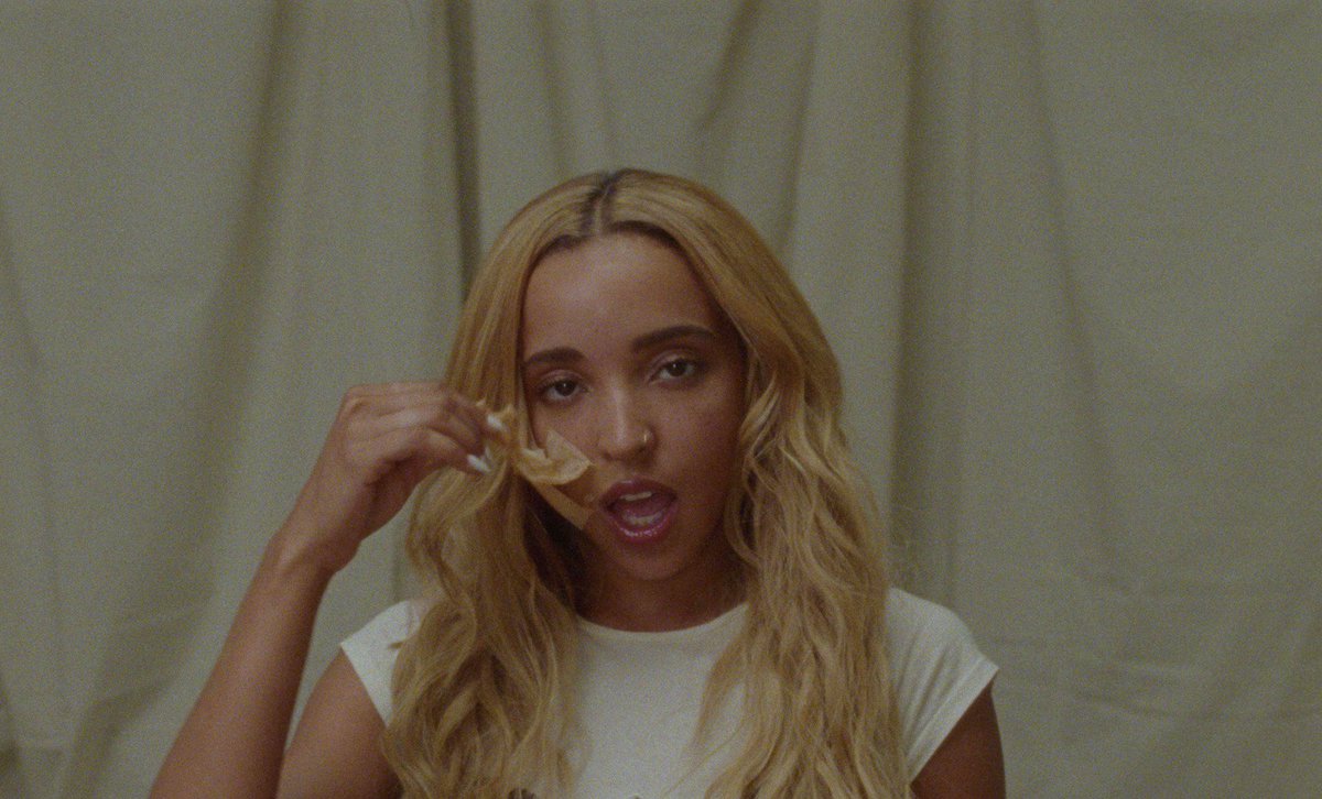 Tinashe drops her new single “Talk to Me Nice.” TINASHE