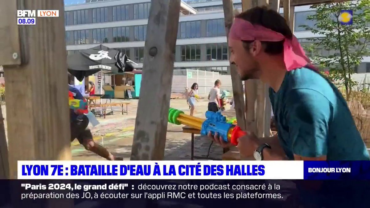 La cité des Halles, dans le 7e arrondissement de Lyon, a accueilli une bataille d'eau géante