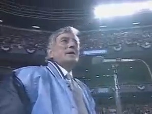 What a performance of America the Beautiful during the 1998 World Series. RIP to the legendary Tony Bennett. ❤️