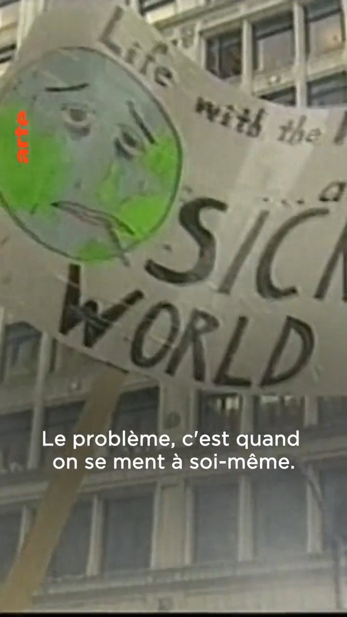 « Personne n'était violent, personne ne détruisait rien, personne ne jetait de pierres, de bouteilles, de cocktails molotov » et pourtant Norm Stamper a pris la décision d'utiliser la violence contre des manifestants pacifiques à Seattle en 1999, ce qu'il regrette aujourd'hui ⤵