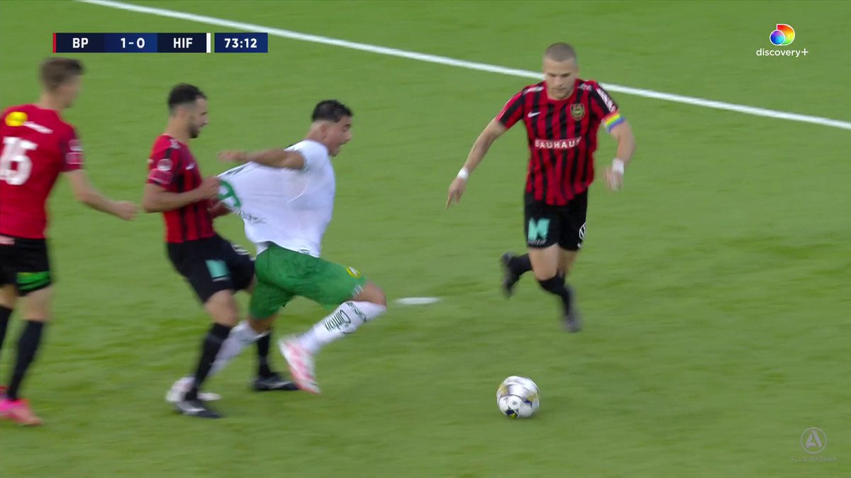 🗣 Johan Arneng om tröjdragningen på Jusef Erabi: "Det är solklar straff om du frågar mig." Se matchen på