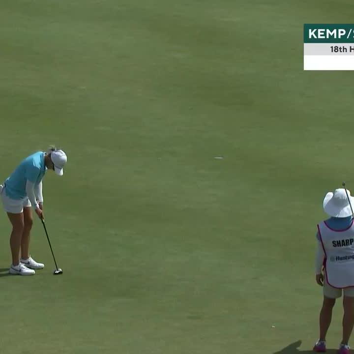 Sarah Kemp and Alena Sharp enter the clubhouse with 10 birdies for the day and round score of 60! What a team celebration at the end! 🥳