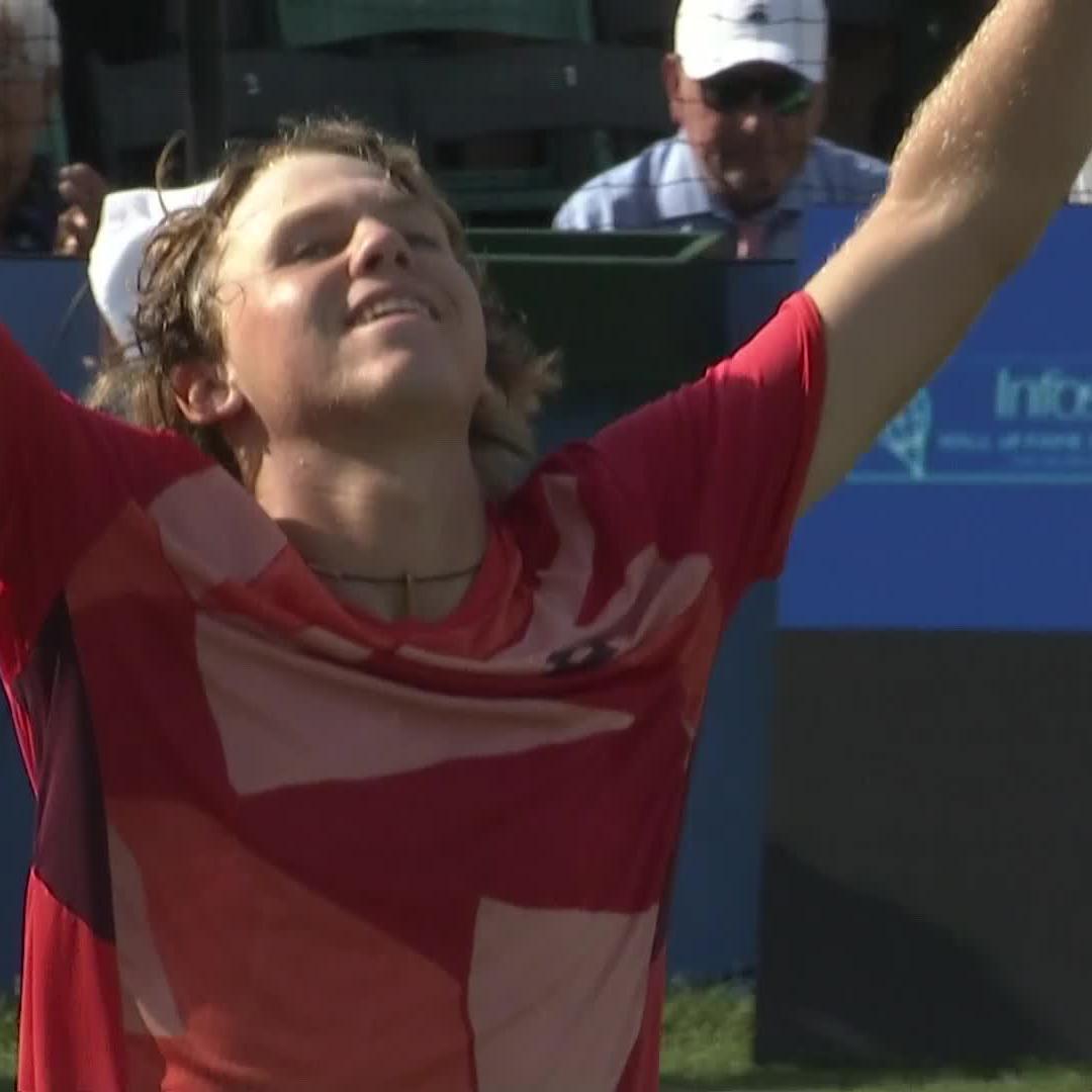 Magnificent Michelsen ‼️ The 18-year-old American defeats Isner 7-6 6-4 to reach his first ATP final! #InfosysHallOfFameOpen