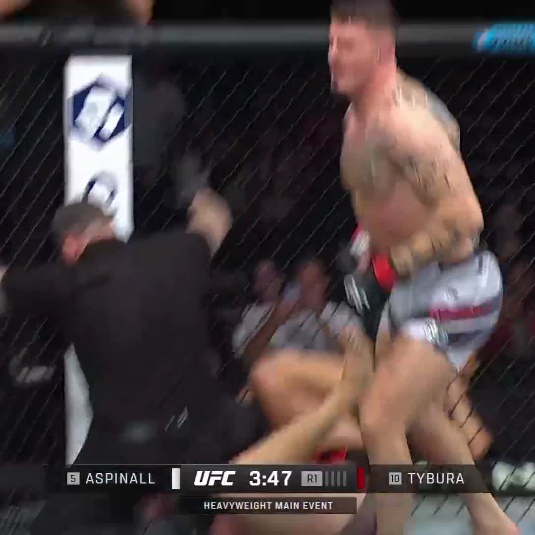THAT'S IT! TOM ASPINALL IS BACK! 😱 🏴󠁧󠁢󠁥󠁮󠁧󠁿 Tom Aspinall BLEW RIGHT THROUGH TYBURA! 🔥 #UFCLondon