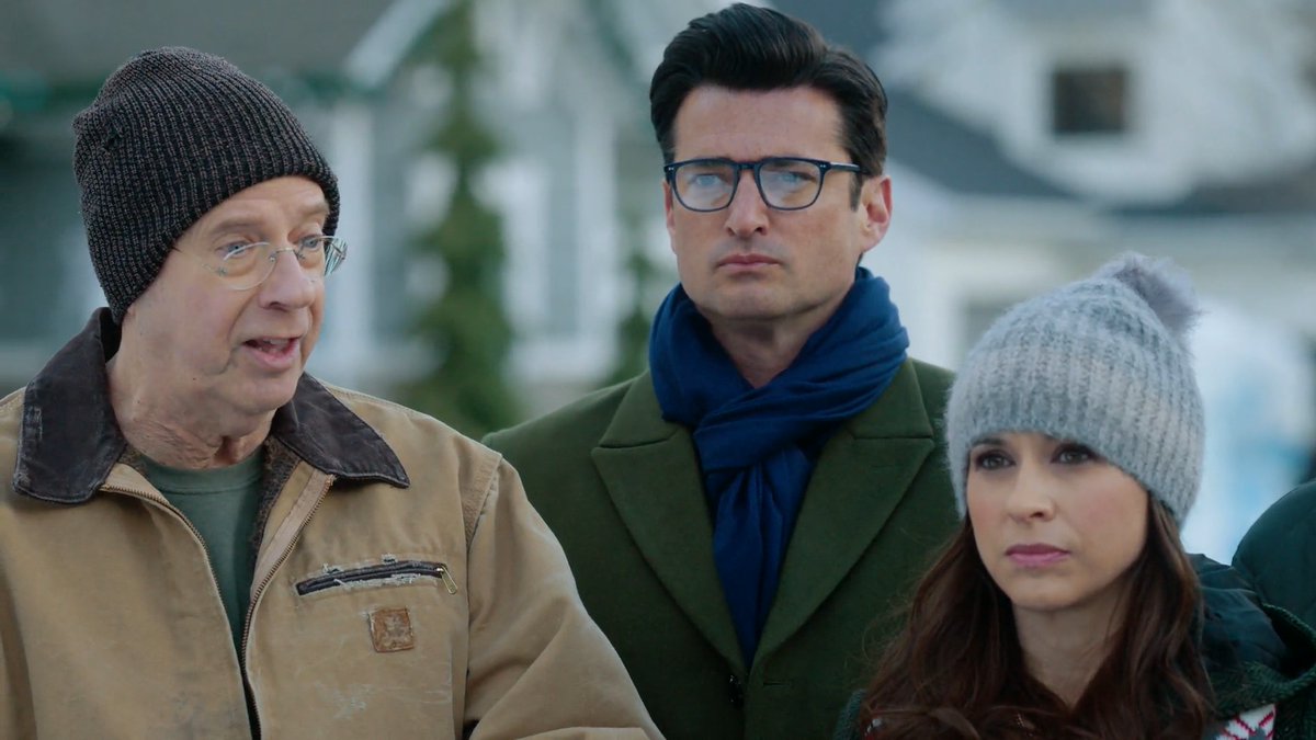 A new mysterious neighbor is already shaking things up! Check out this sneak peek of Lacey Chabert, Wes Brown and the HOA team in the all new #HaulOuttheHolly: Lit Up, coming this #CountdowntoChristmas!