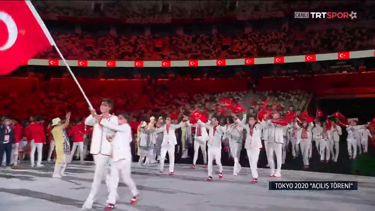 2 yıl önce bugün😎 #Tokyo2020'de bayrağımızı dalgalandıran sporcularımız için #Paris2024 rotası oluşturuldu.🇹🇷 Haydi, #TeamTürkiye kalbimiz sizinle.
