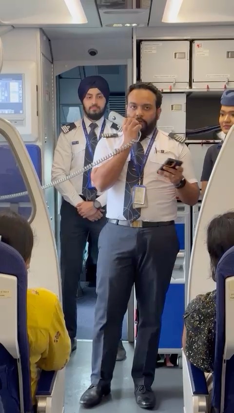 Flying with a hero: Subedar Major Sanjay Kumar ji, a Living Param Veer Chakra awardee! #goIndiGo #IndiaByIndiGo