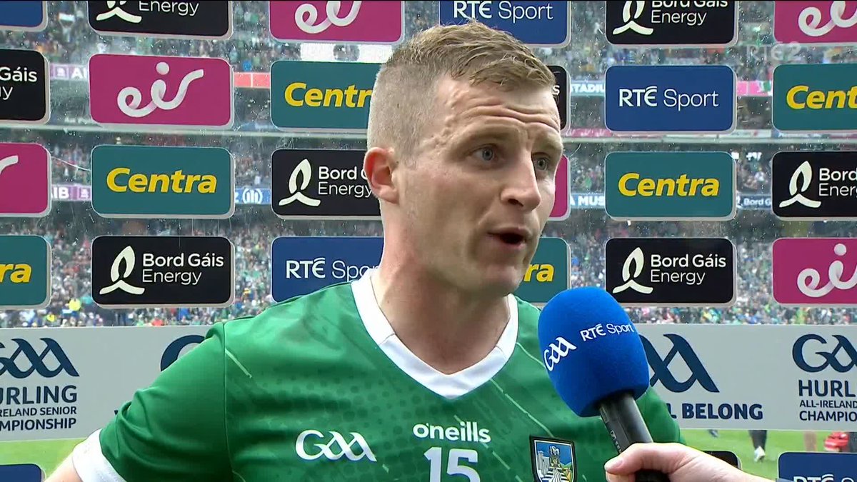 Drink it in Limerick fans. Possibly the greatest team of all time? Hard to argue on the evidence of that second half 📺Watch 📻 Listen 📱 Follow