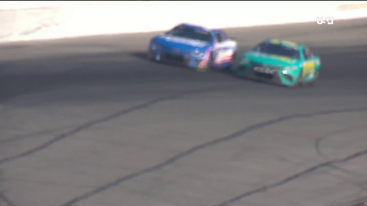 Denny Hamlin ran Ross Chastain up toward the wall last year... He's done it now with Kyle Larson, so Larson got him back! #NASCAR