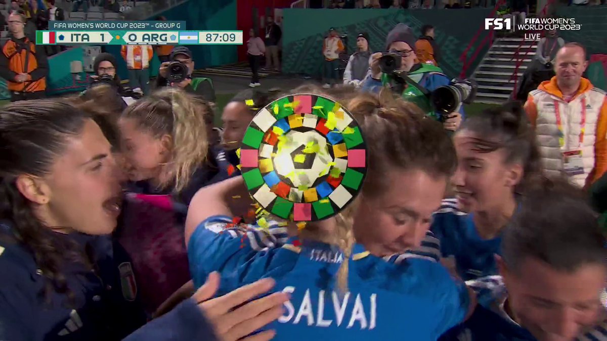 HER FOURTH CAREER FIFA WOMEN'S WORLD CUP GOAL! An absolute class finish from Italy's leading goalscorer Cristiana Girelli ๐ฎ๐น