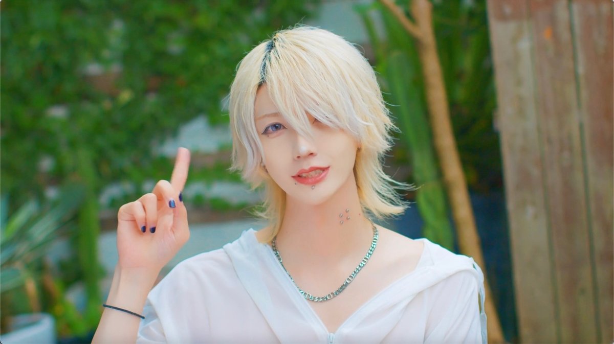 「お願いサマー」 MusicVideo 2023.7.30 20:00 ╭━━━━━━━━━━╮ 🏖 公開まであと6日 🌞 ╰━━━━━v━━━━╯
