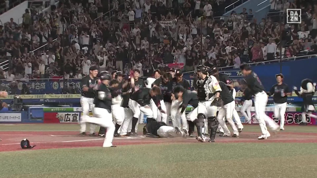 ／ 吉井マジックの最高傑作✨ ＼ 2夜連続の劇的な幕切れ 代打・角中勝也の逆転サヨナラホームラン ⚾#プロ野球(2023/7/24) 🆚ロッテ×ソフトバンク 📱Live on DAZN #DAZNプロ野球 #chibalotte