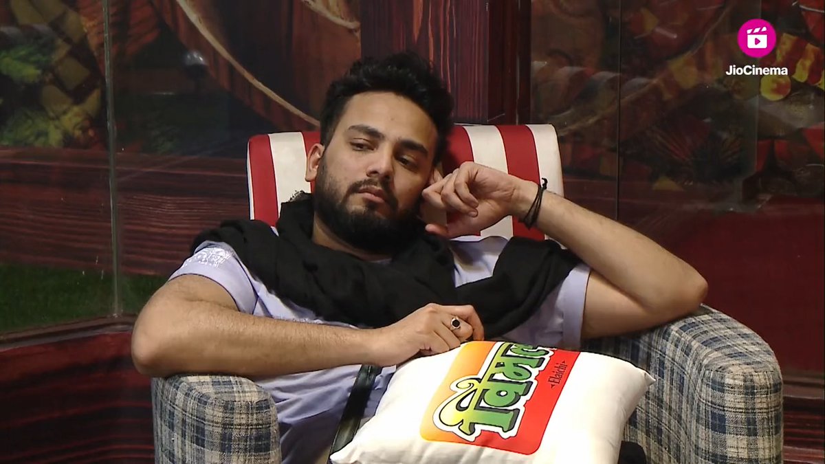 Abhishek talks about his Bigg Boss ka safar bhi, aur suffer bhi! Watch the #BBOTT2 24 hours live feed on #JioCinema for free. #BiggBossOTT2 #BBOTT2onJioCinema Salman Khan Abhishek Malhan #AbhishekMalhan #FukraInsaan #ElvishYadav Elvish Yadav