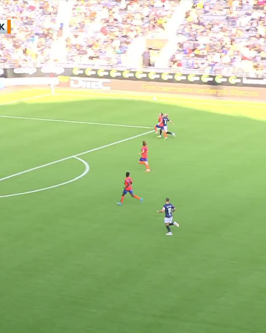 Viking er tilbake i ledelsen! 🔥 Salvesen får straffe og Tripic setter inn sin åttende scoring for sesongen.