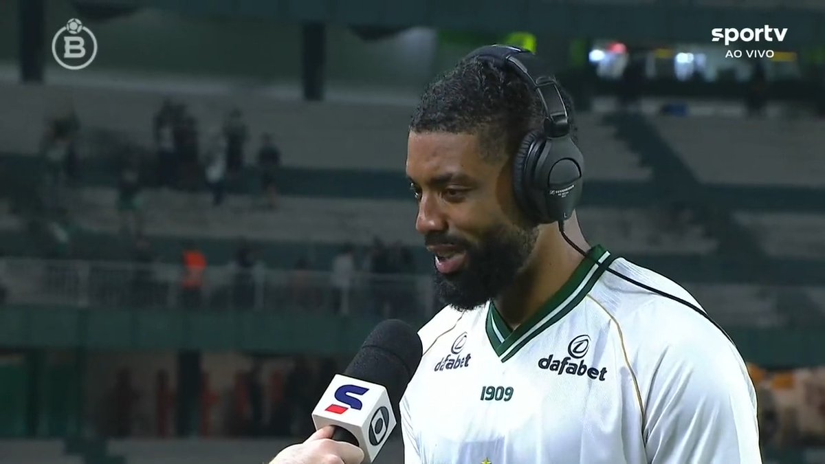 Diogo Oliveira, autor do segundo gol da vitória do Coritiba sobre o Fluminense, se emociona ao lembrar trabalho como chapeiro: “Foi um momento feliz por conseguir ajudar minha mãe e meu pai” 👏👏👏👏