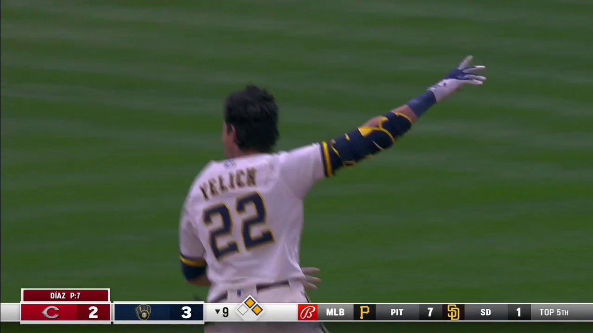 Christian Yelich walks it off!!! 🧀 (via @BallySportWI)