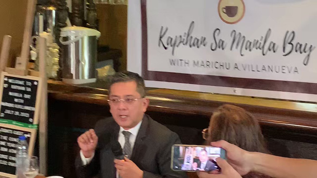 PANOORIN: Comelec Chairman George Garcia, nagbabala sa mga maghahain ng certificate of candidacy sa Aug. 28-Sept. 2 na iwasan ang pangangampanya dahil posible silang makasuhan at ma-disqualify. | via @robertmanodzmm