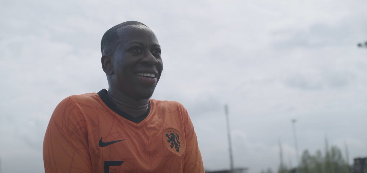 💙 'I would like to see every club have an amputee team' 🇳🇱 Francis' story is a testament to resilience, pursuing his passion for the beautiful game despite his leg amputation. Watch Francis' and four other life-changing tales about football and disability: ⬇️ #FootbALL