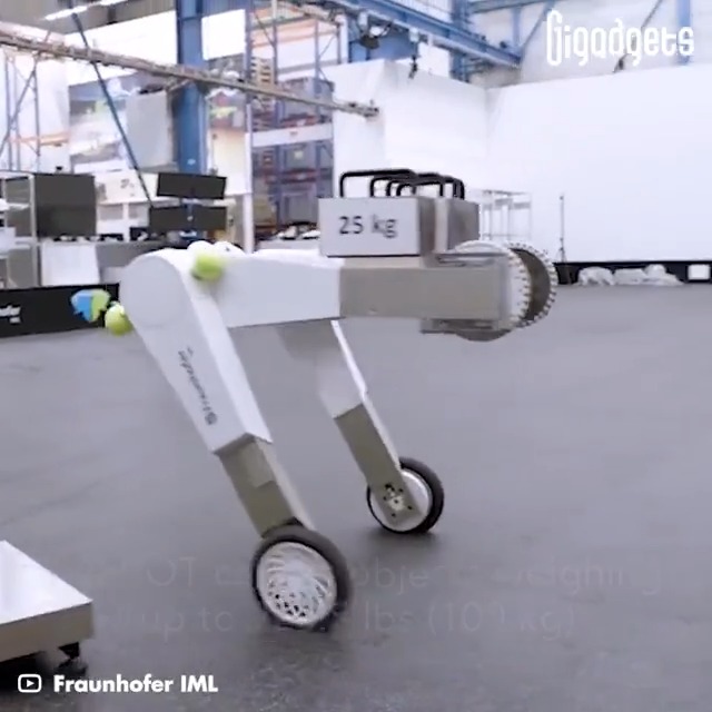 The ultimate robot for #logistics and industry! #AI #MachineLearning #Robotics #IoT #Python #Coding #100DaysOfCode #tech Eric T. R “Ray” Wang 王瑞光 #Cupertino #AI #Energy R.NFT Mario Dr. Marcell Vollmer #StaySafe #CES2026 Greg Valancius ipfconline Laurent Alaus 💙 #TechForGood 💙 Michael Fisher Eric Gaubert Yann Marchand Nicolas Babin