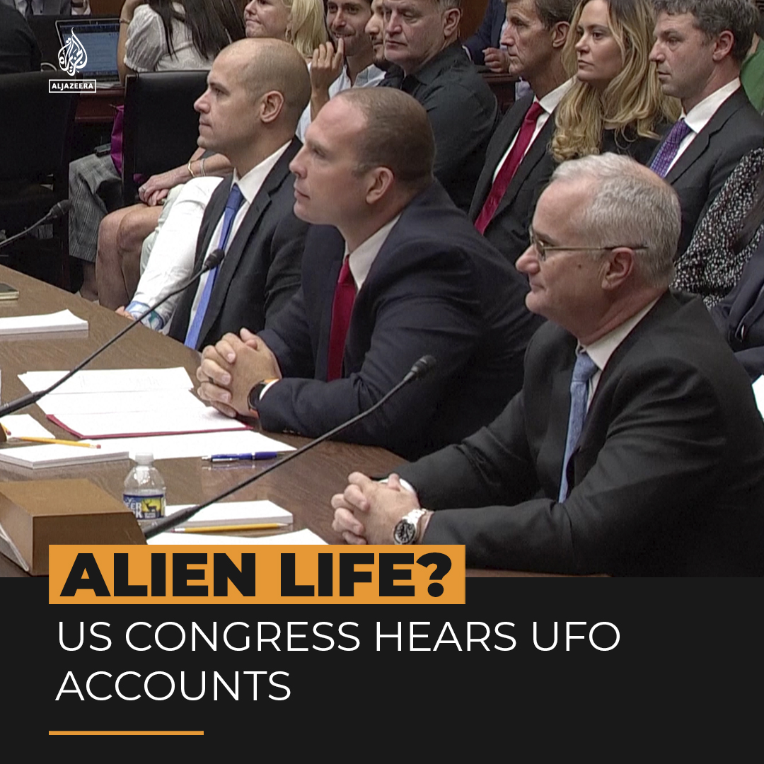 Former US Navy pilots and an intelligence officer have testified before Congress that they encountered ‘non-human’ beings and UFOs. They also called on the US government to be more transparent about what it knows ⤵️