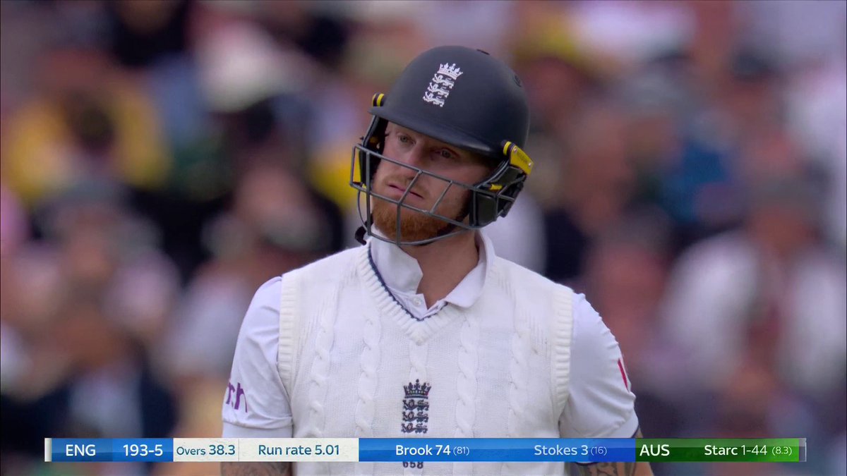 Mitchell Starc with an an EXCELLENT delivery to bowl Ben Stokes 💫