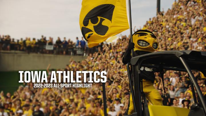 What a year for our 𝐇𝐚𝐰𝐤𝐞𝐲𝐞 𝐅𝐚𝐦𝐢𝐥𝐲! Here's to more B1G moments in the year ahead. 💛🖤 #Hawkeyes