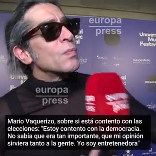 Mario Vaquerizo, sobre si está contento con las elecciones: "Estoy contento con la democracia. Yo no sabía que mi opinión sirviera tanto a la gente. Yo a Bowie y a Andy Warhol no le preguntaría si está contento con Kennedy o con Churchill"