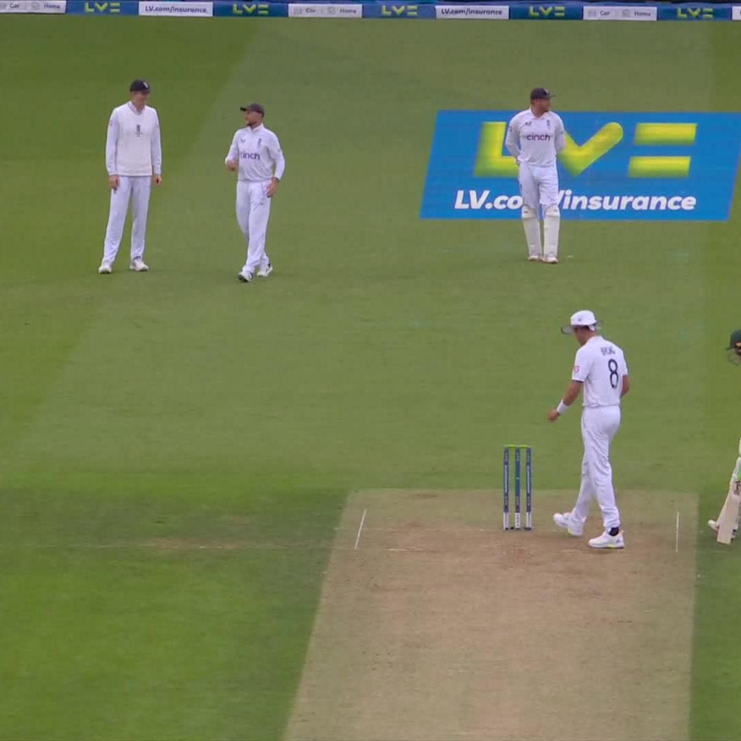 𝗡𝗮𝗺𝗲: Stuart Broad 𝗢𝗰𝗰𝘂𝗽𝗮𝘁𝗶𝗼𝗻: Mind Games Extraordinaire Incredible, Broady 😂👏 #EnglandCricket | #Ashes