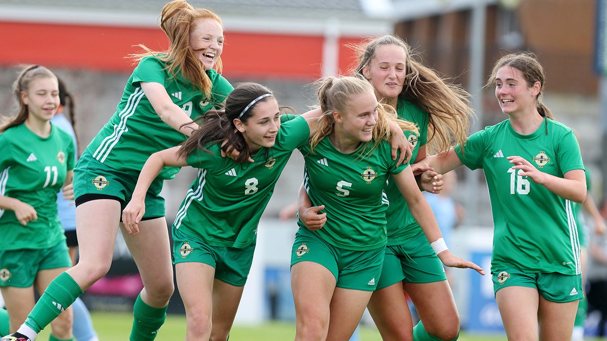 ๐ค "The future is bright" ๐๐ป Congratulations to the Northern Ireland Under-16 girl's development squad as they took home the trophy at Budget Energy SuperCupNI โฝ๏ธ๐ ๐ฅ #SuperCupNI