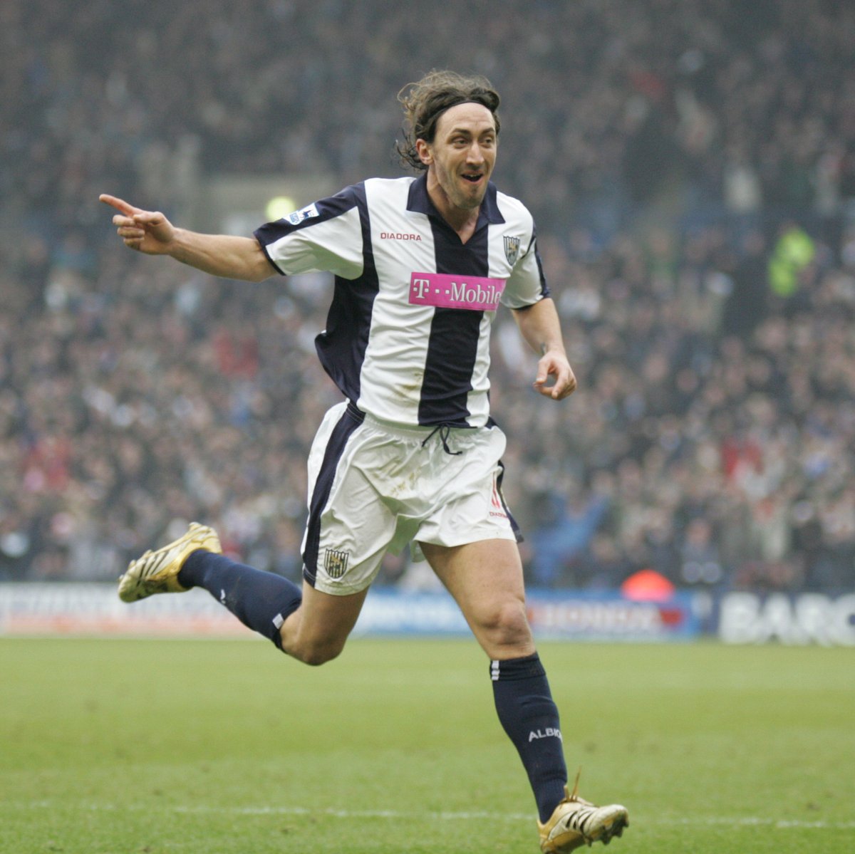 On this day in 2004… 🗓️ Jonathan Greening signed for West Brom! JonoGreening29 #WBA