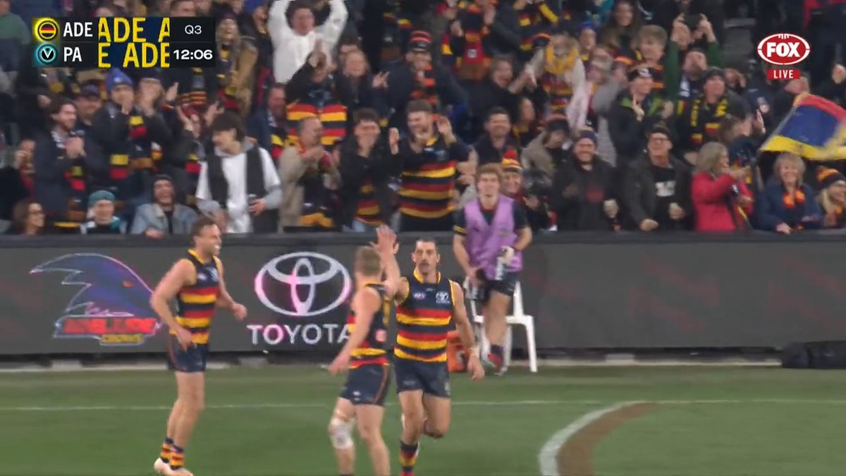 This man loves a Showdown 🤩 #weflyasone
