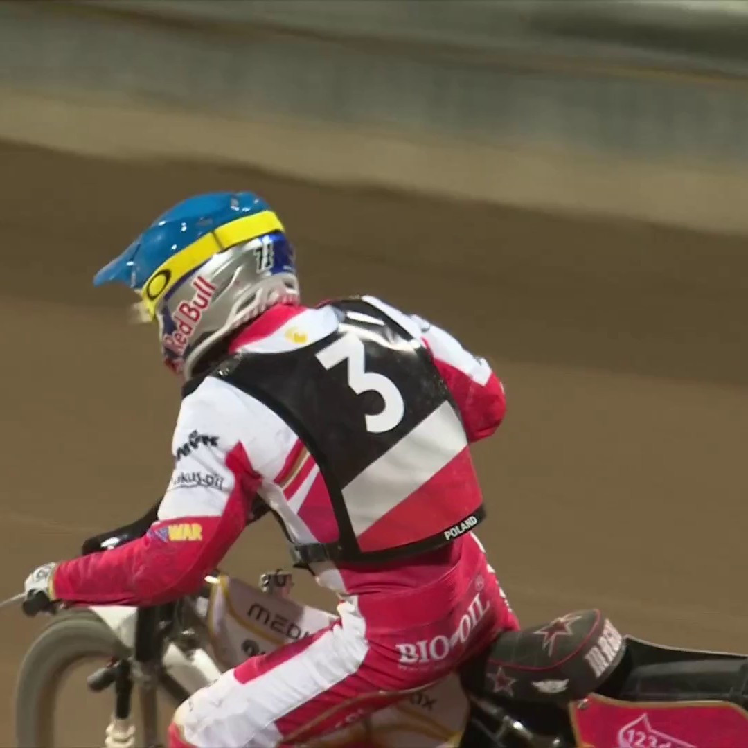 Hometown boy Maciej Janowski secures the Speedway World Cup for Poland!! 🥇 #FIMSpeedwayGP | #SWC 🏆