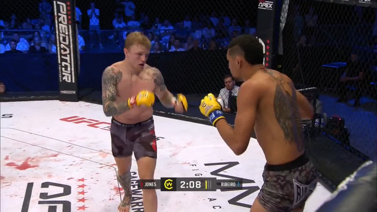 The Dragon is back 🐲🔥 Mason Jones never took his foot off of the pedal, a pin point barrage of strikes gets him the win in round one. What's next for Mason? #CW158
