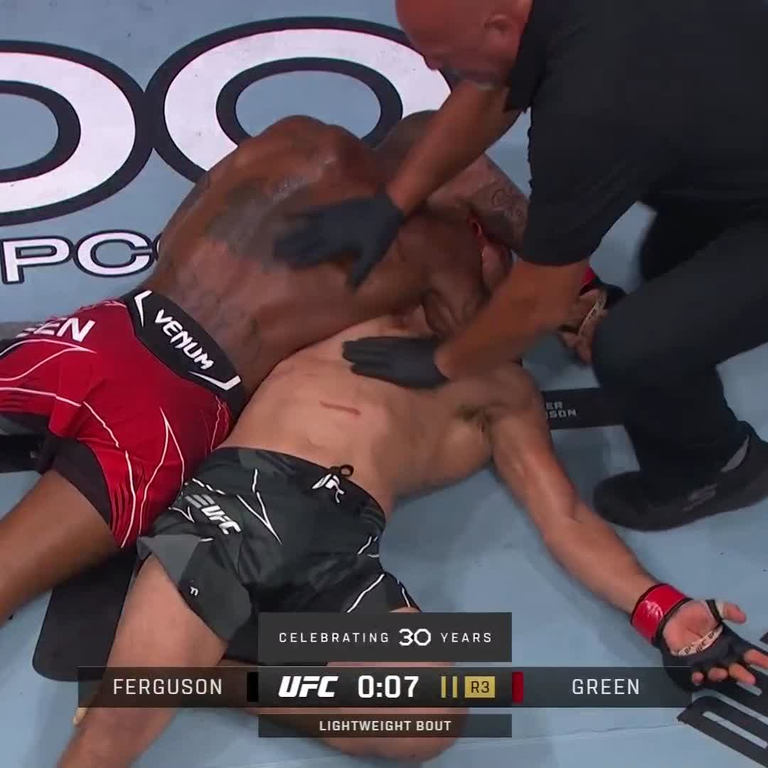 BOBBY GREEN SUBMITS TONY FERGUSON! Bobby King Green gets the finish with seconds left at #UFC291!