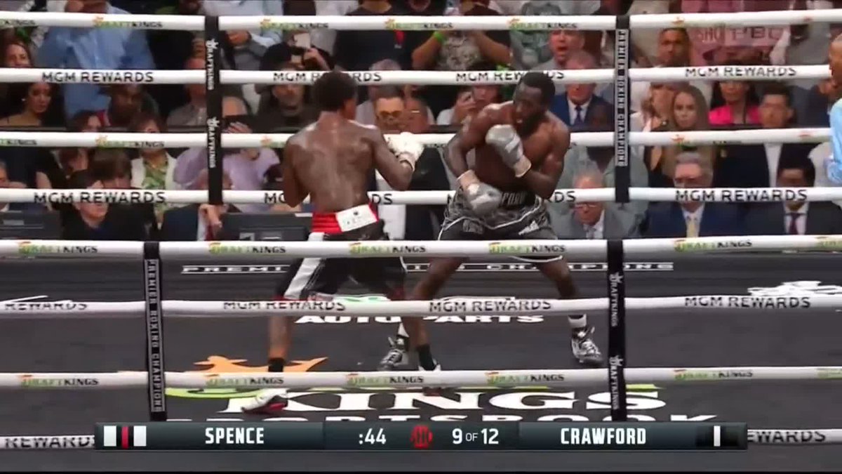 TERENCE CRAWFORD WINS IT BY TKO IN ROUND 9 😤 (via @ShowtimeBoxing)