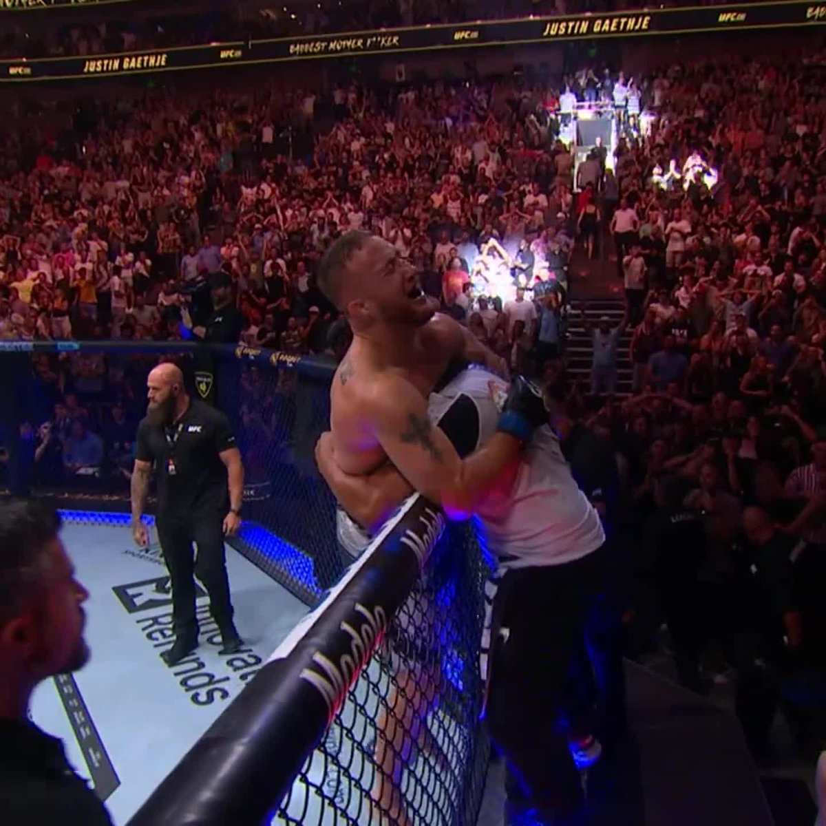 JUSTIN GAETHJE WITH A HIGHLIGHT KICK 💥 #UFC291