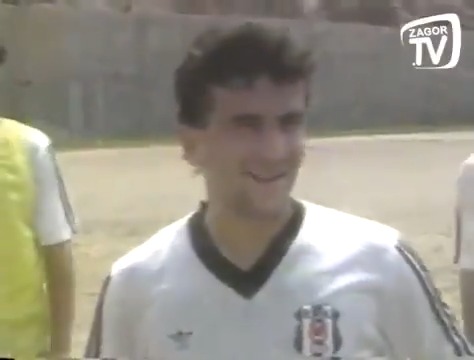 NOSTALJİ| Gordon Milne Teknik Direktörlüğünde, Beşiktaş'ın 1988-89 sezonu öncesi transferlerinin tanıtımı... ☺️