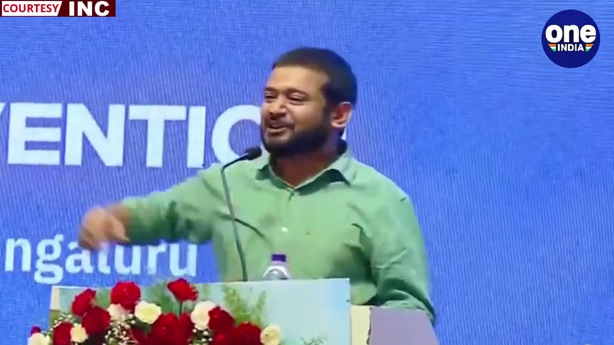 माझे मित्र आणि काँग्रेसचे युवा नेते कन्हैय्याकुमार जी यांच्या भाषणातील हा छोटा भाग जरी ऐकला तरी प्रत्येकाच्या मनात देशाप्रती प्रेम आणि सौदार्हाची भावना अधिक तीव्र होईलच पण थोर व्यक्तींच्या विचारांवर मार्गक्रमण करण्याचीही प्रेरणा मिळेल... Kanhaiya Kumar