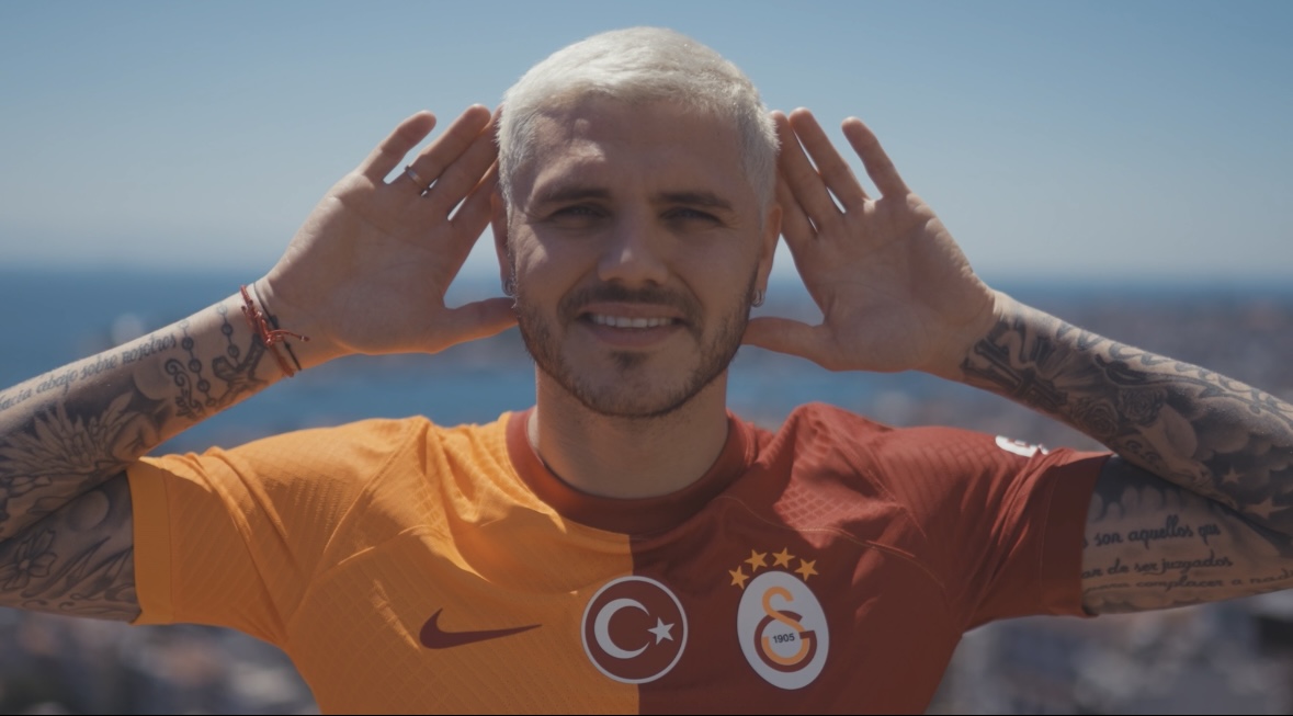 Büyük Galatasaray Taraftarı 🦁 Mauro sizinle buluşmak için sabırsızlanıyor! 💛❤️
