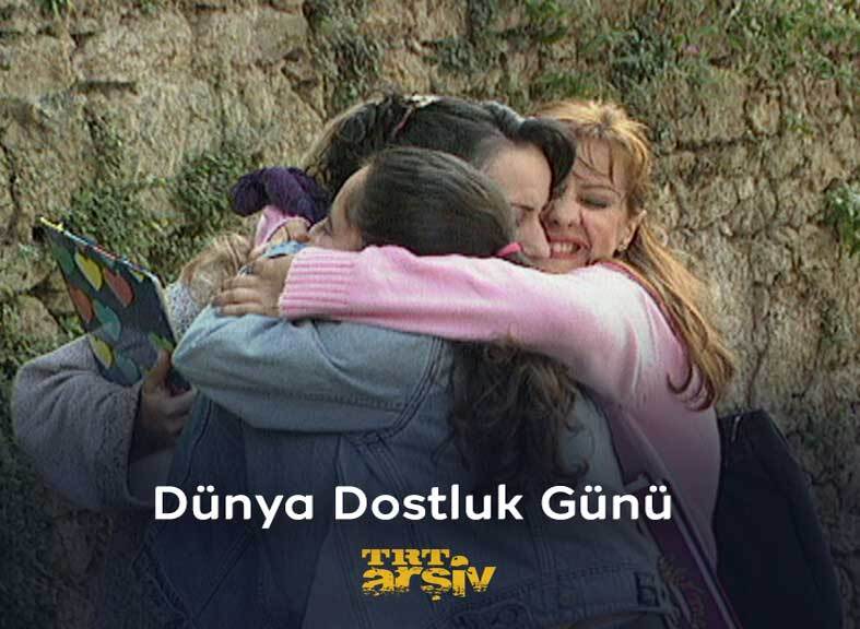 #DünyaDostlukGünü kutlu olsun! 🥰 “İyi ki varsın dostum.” dediğiniz kişileri etiketleyin. 🤗