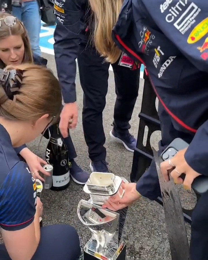 You're joking. Not another one! 😮😄 #BelgianGP #F1 (🎥 Oracle Red Bull Racing)