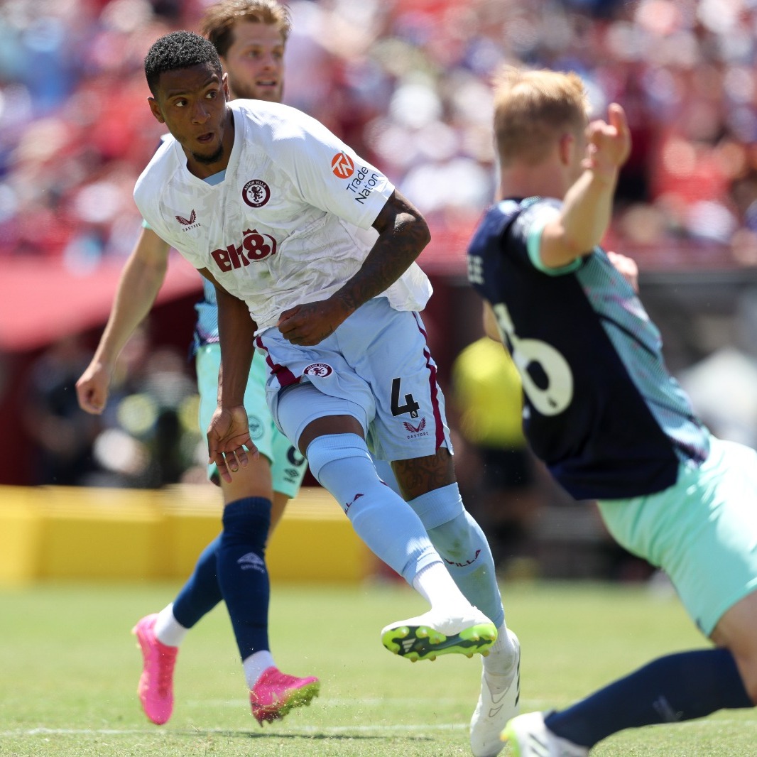 "Şu anda ne yapıyorsanız bırakın ve bunu izleyin." — Aston Villa