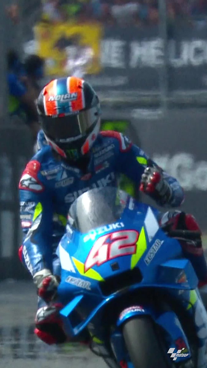 An all-time classic at Silverstone! 🔥 Alex Rins left jaws on the floor a few years ago 😮 #BritishGP 🇬🇧