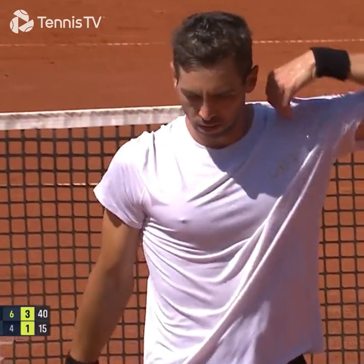 Brilliant resilience 🫡 Qualifier Guido Andreozzi digs deep to defeat last year's finalist Misolic 5-7, 6-4, 6-2 and will now face top seed Etcheverry in round two! #GeneraliOpen