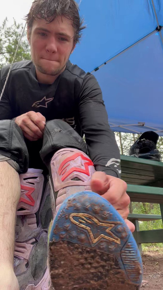 It’s been a LONG weekend, I apologize to all my unopened DMs. I will be on space later, I will answer DMs today. This is a 2 minute video. Iv taken alot of content videos this weekend and I know your dying to see 😈💦 get those tributes sent. #findom RT for Kings Feet RT PROMO 💯K AlphaAmplifier @certifiedalphas @certified_alphs