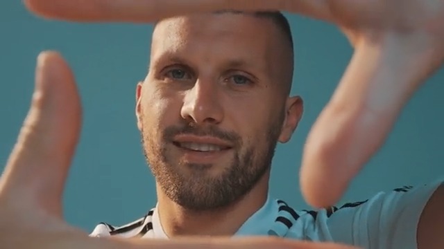 Beşiktaşımıza hoş geldin Ante Rebic 💨⚡ #WelcomeRebic 🦅