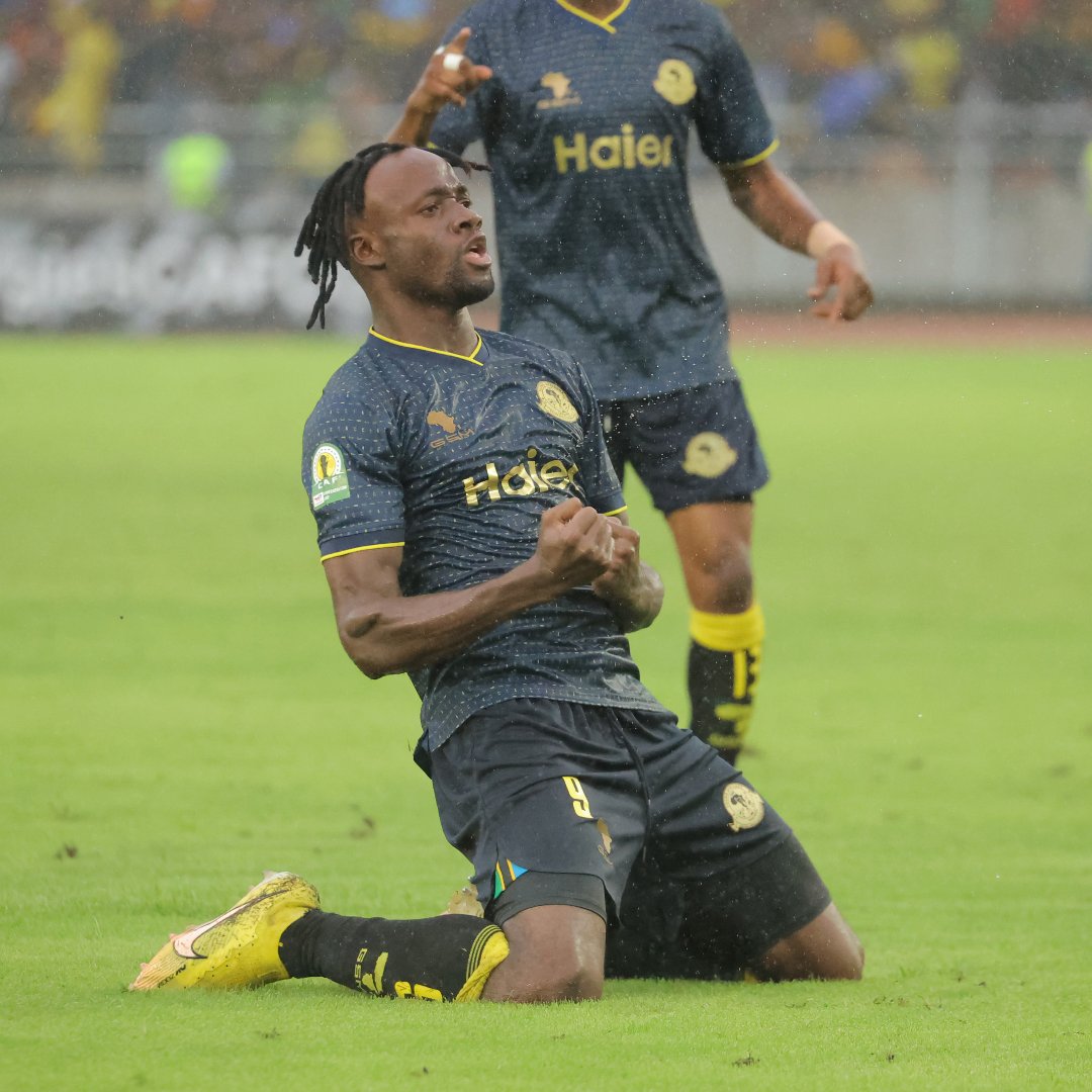 Our 2022/23 #TotalEnergiesCAFCC top scorer. ⚡️ The goal machine, aka Fiston Mayele! 🤯